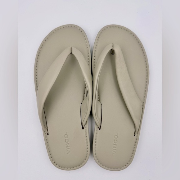 Vince Olexa-B EUC Sz 8 Light Grey - Picture 1 of 6